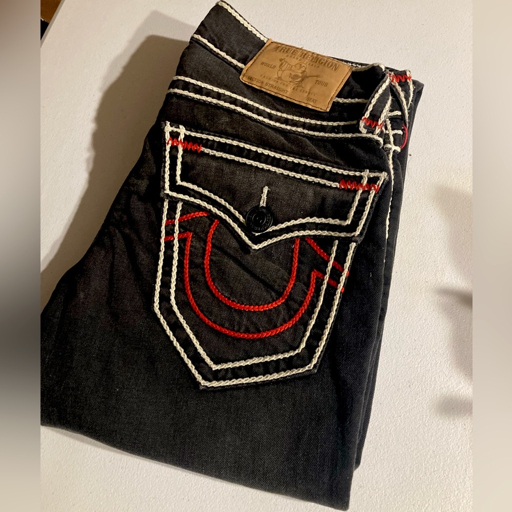 SOLD! Straight w/Flap Ropestitch in “DARK DESIRE” wash True Religion size 30x34